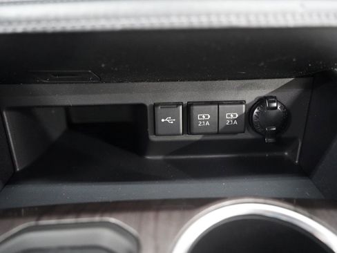Used 2021 Toyota Highlander Platinum AWD/4WD image 21