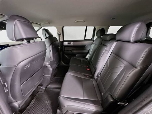 Certified 2025 Hyundai Santa Fe SEL FWD image 17