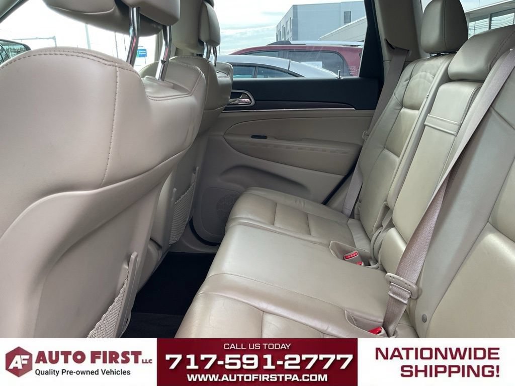 Used 2018 Jeep Grand Cherokee Limited AWD/4WD image 10