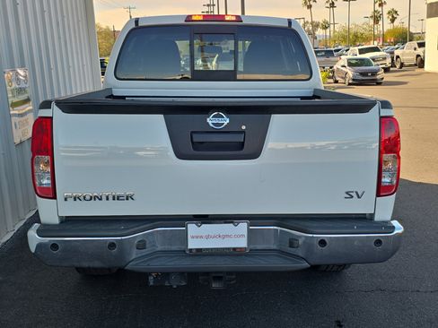 Used 2020 Nissan Frontier SV image 5
