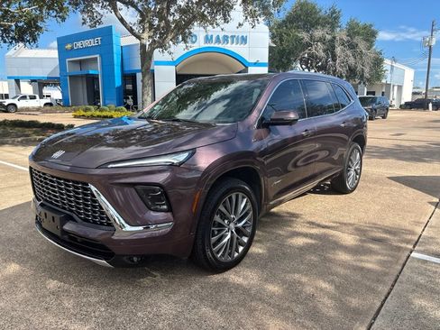 Used 2026 Buick Enclave Avenir w/ Super Cruise Package FWD image 1