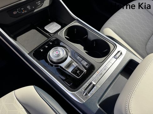 New 2026 Kia Carnival SX image 16