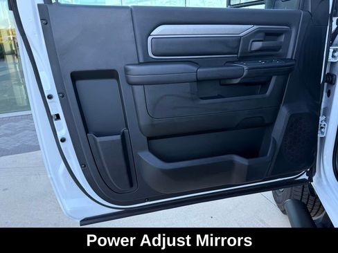 New 2026 RAM 2500 Tradesman AWD/4WD image 27