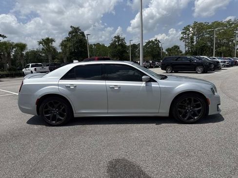 Used 2021 Chrysler 300 S w/ S Model Appearance Package RWD image 2