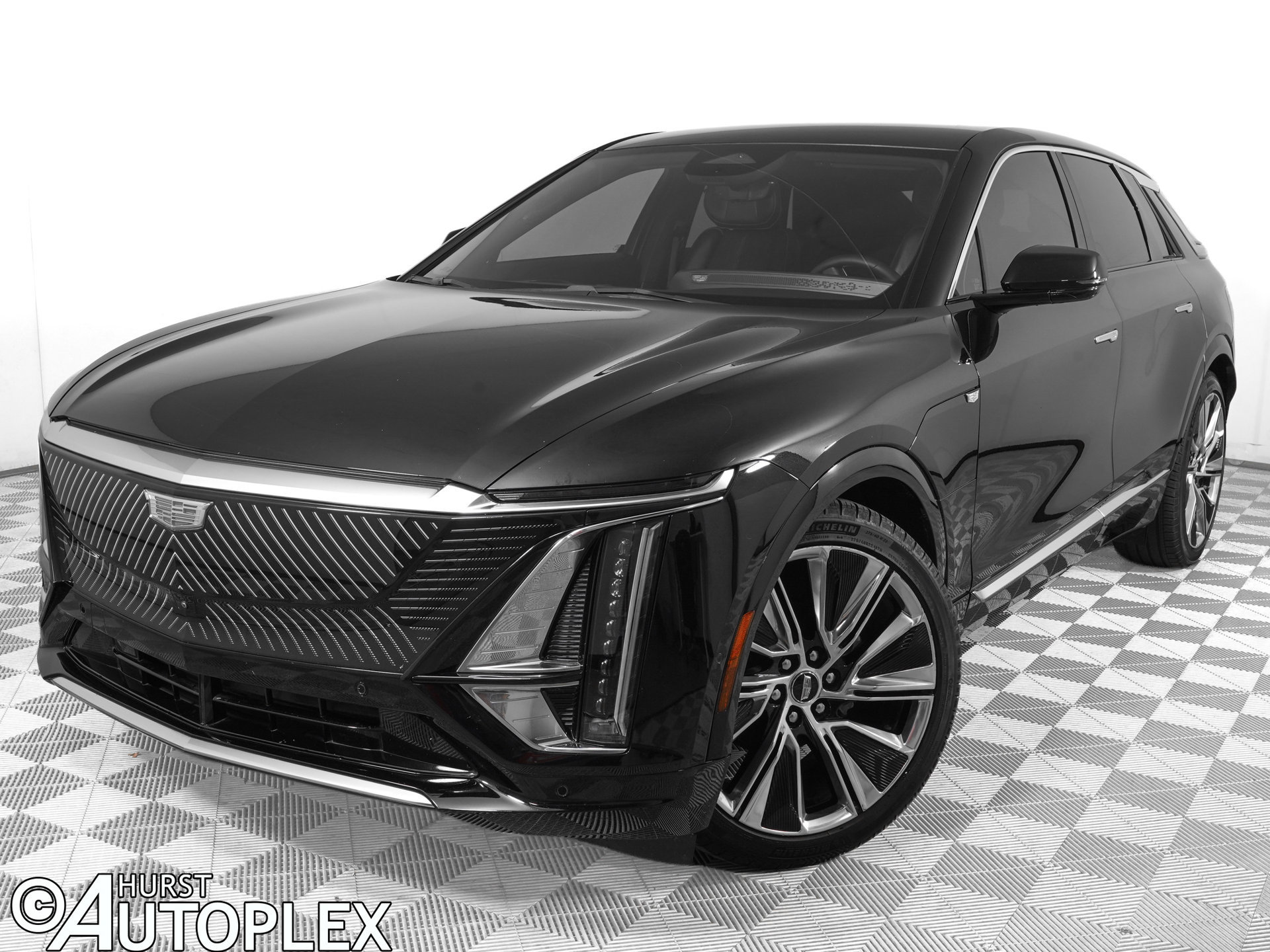 Used 2023 Cadillac Lyriq 2WD image 1