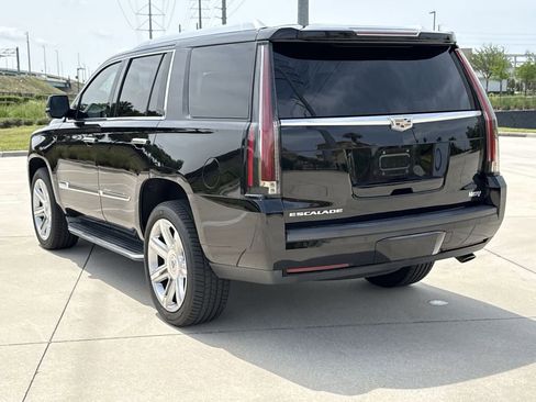 Used 2015 Cadillac Escalade Luxury RWD image 10