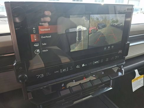 New 2026 GMC Hummer EV SUV AWD/4WD image 13