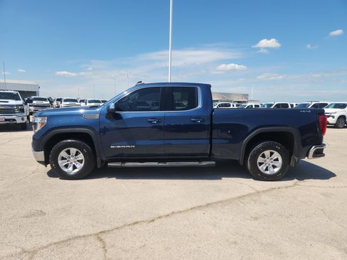 Used 2022 GMC Sierra 1500 SLE AWD/4WD image 4