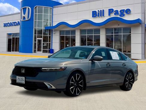 Certified 2025 Honda Accord Touring image 2