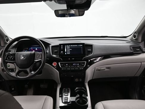 Used 2019 Honda Pilot Touring image 23