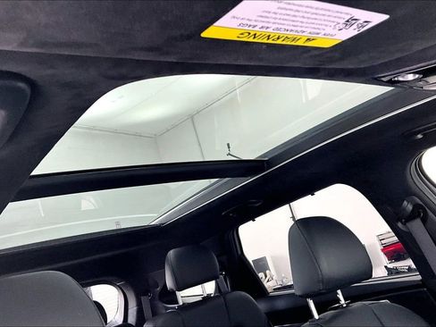 Used 2024 Kia Sorento SX Prestige image 22