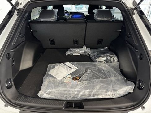 New 2026 Chevrolet Equinox EV LT image 36