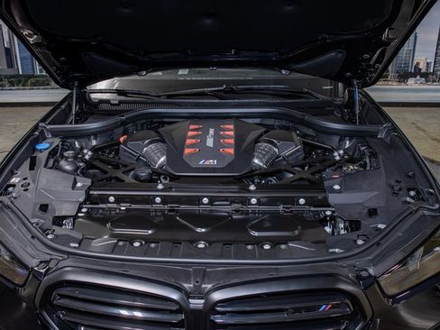 New 2026 BMW X5 M Competition w/ Executive Package image 5