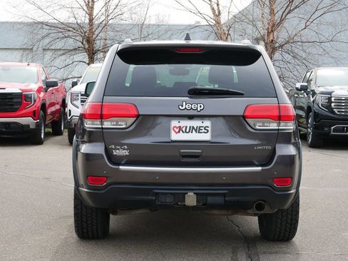 Used 2017 Jeep Grand Cherokee Limited w/ Trailer Tow Group IV image 6
