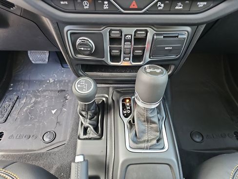 New 2026 Jeep Wrangler Unlimited Sahara AWD/4WD image 26