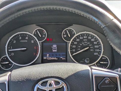 Used 2016 Toyota Tundra Platinum image 21