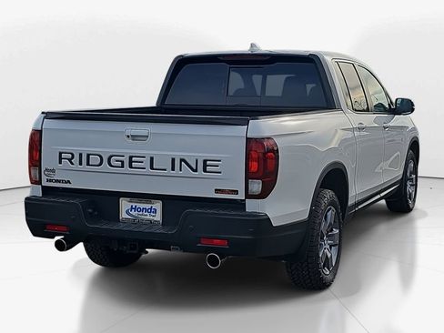 Used 2025 Honda Ridgeline TrailSport image 8
