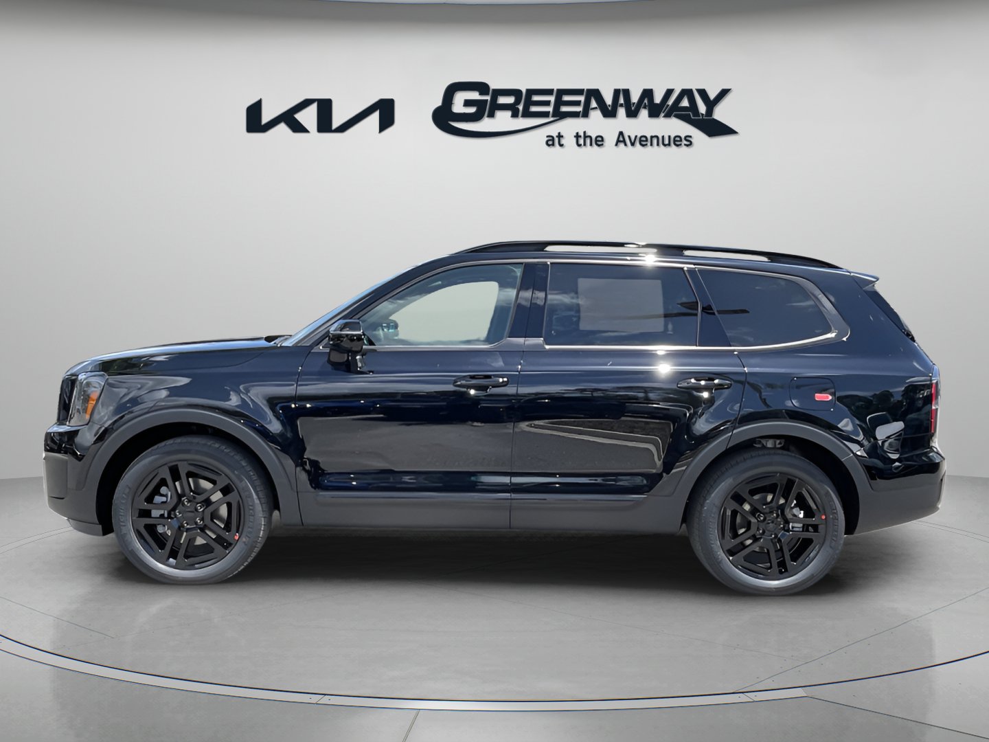 Used 2025 Kia Telluride SX X-Line AWD/4WD image 2