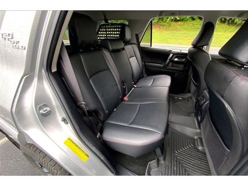 Used 2023 Toyota 4Runner TRD Off-Road Premium AWD/4WD image 25