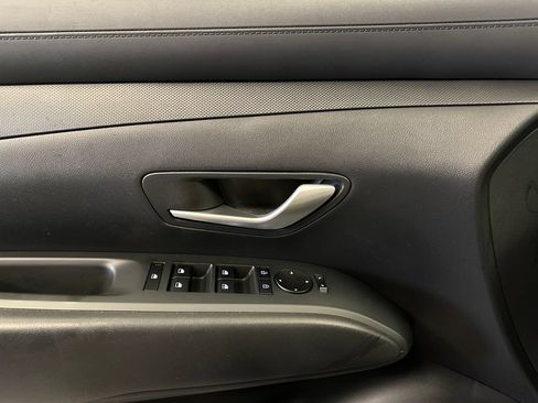 Used 2025 Hyundai Tucson SEL AWD/4WD image 19