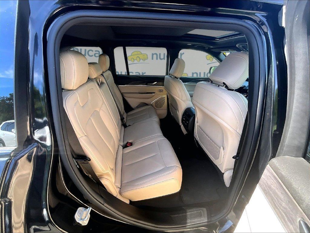 Used 2023 Jeep Grand Cherokee 4WD 4xe image 16