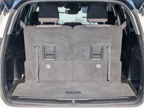 Used 2023 Jeep Grand Cherokee L Laredo image 27