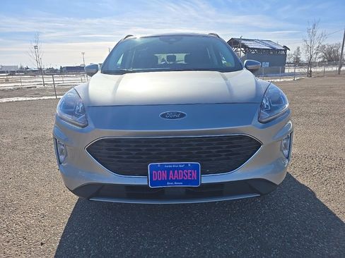 Used 2022 Ford Escape SEL w/ Class II Trailer Tow Package image 2