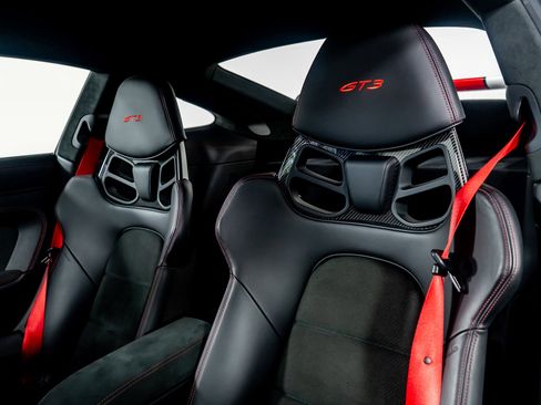 Used 2022 Porsche 911 GT3 image 3