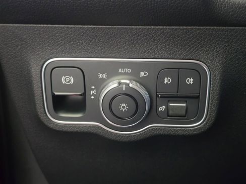 New 2026 Mercedes-Benz GLB 250 GLB 250 image 38