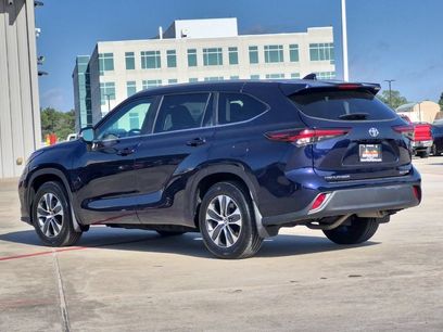 Certified 2026 Toyota Highlander XLE