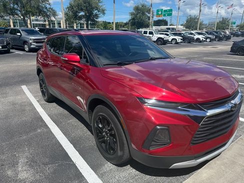 Used 2019 Chevrolet Blazer LT FWD image 2