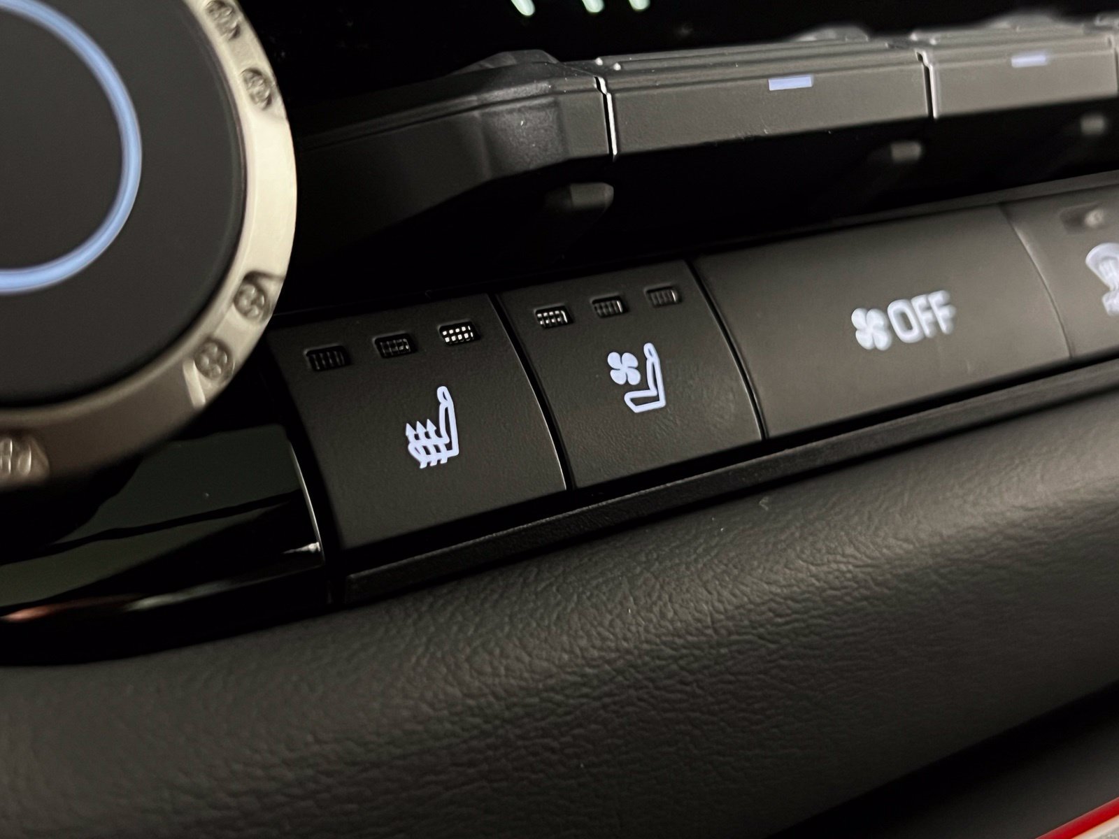 New 2026 Toyota Tundra Capstone AWD/4WD image 17