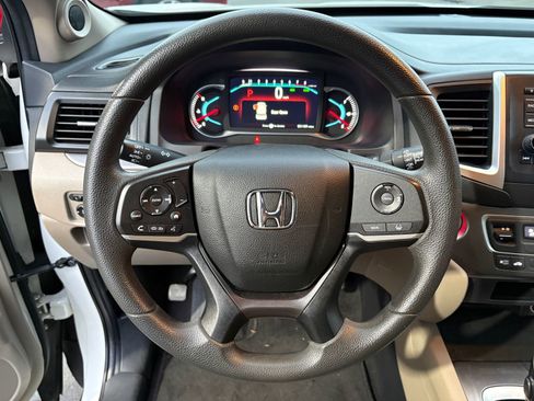 Used 2019 Honda Pilot LX image 34