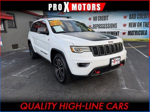 Used 2017 Jeep Grand Cherokee Trailhawk w/ Trailhawk Luxury Group image 1