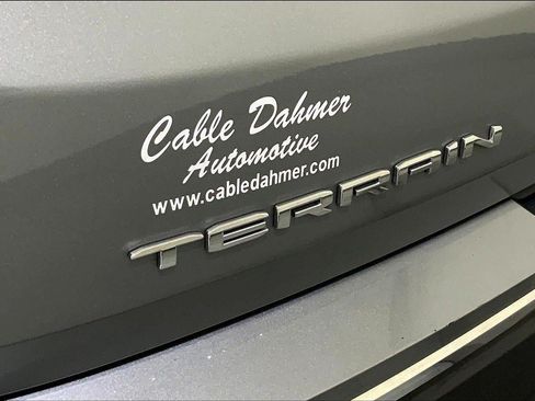 Used 2023 GMC Terrain SLT AWD/4WD image 30