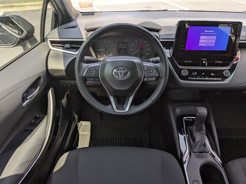 Used 2025 Toyota Corolla SE FWD image 16