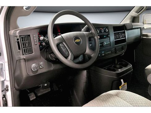 New 2025 Chevrolet Express 2500 image 7
