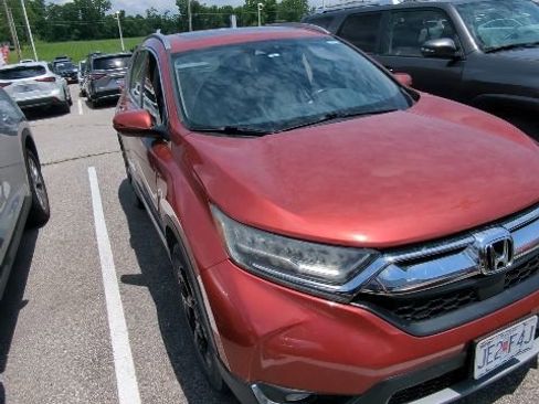 Used 2019 Honda CR-V Touring image 2