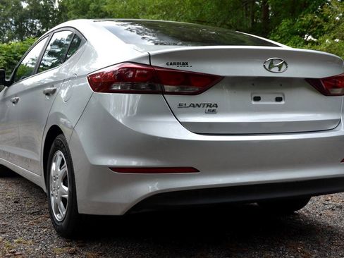 Used 2018 Hyundai Elantra SE FWD image 7