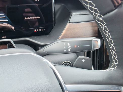 New 2026 GMC Acadia Denali Ultimate w/ LPO, Floor Liner Package AWD/4WD image 29