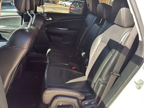 Used 2019 Dodge Journey GT image 19