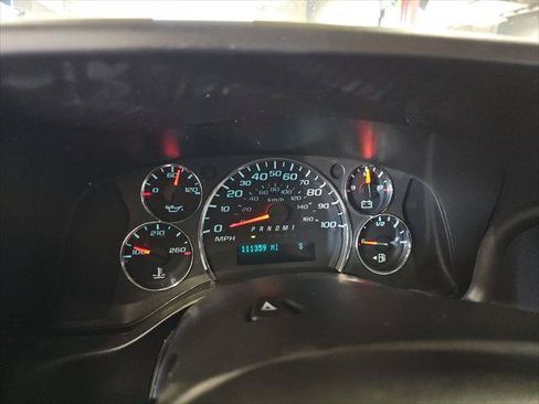 Used 2022 Chevrolet Express 2500 w/ Driver Convenience Package RWD image 16