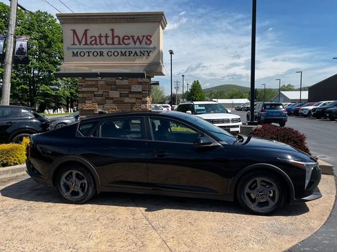 Used 2025 Kia K4 FWD image 4