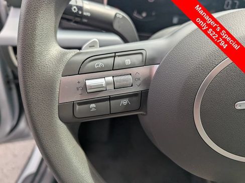 Used 2025 Hyundai Sonata SEL FWD image 17