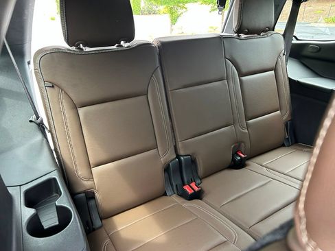 Used 2021 Chevrolet Tahoe High Country w/ Technology Package AWD/4WD image 52