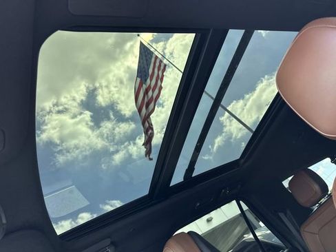 Certified 2024 Lincoln Navigator L Reserve image 23