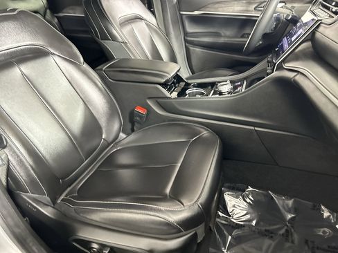 Used 2023 Jeep Grand Cherokee L Limited w/ Trailer Tow Group (B) image 25