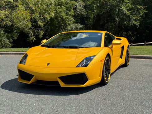 Used 2011 Lamborghini Gallardo LP 560-4 AWD/4WD image 3