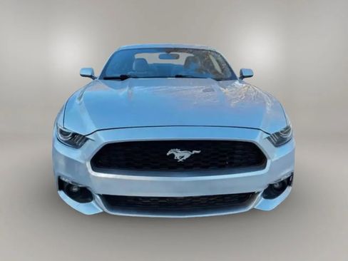 Used 2016 Ford Mustang Coupe RWD image 3