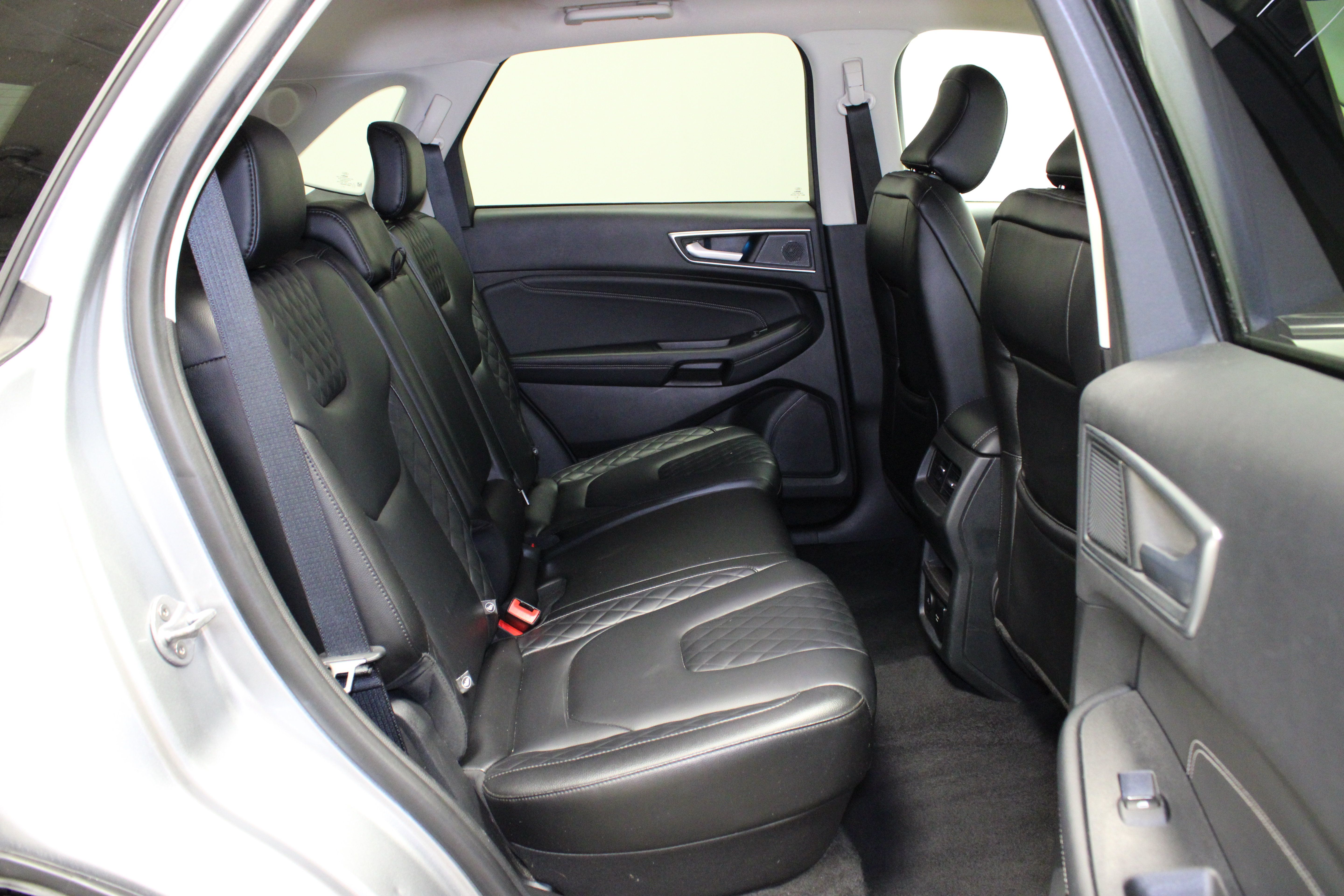 Used 2024 Ford Edge Titanium AWD/4WD image 15